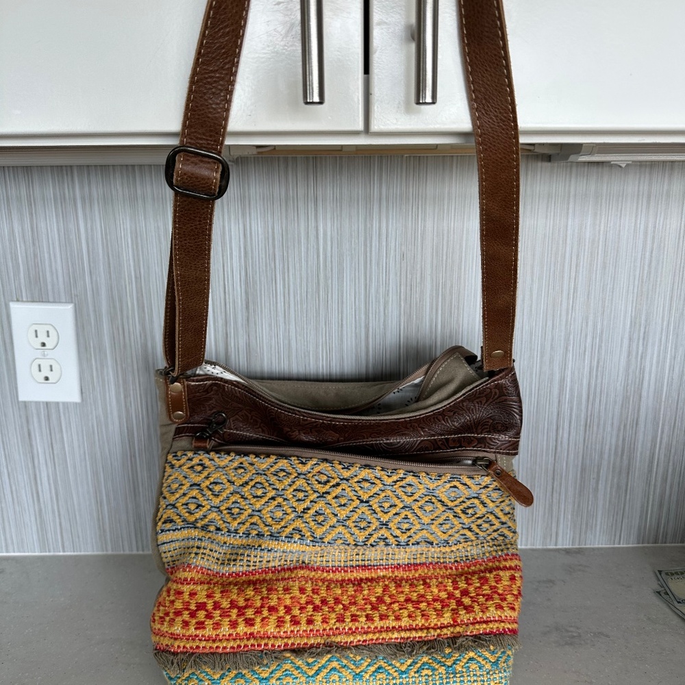 Myra Bag